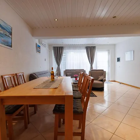 Guest house Halilagic 3*