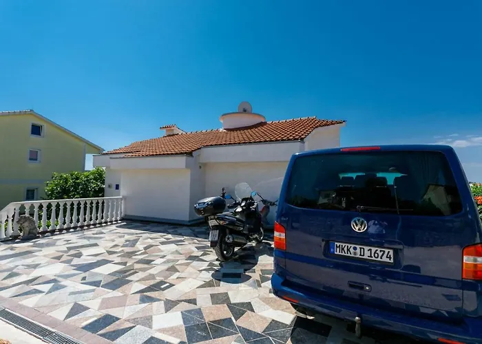 Πανσιόν Halilagic 3*